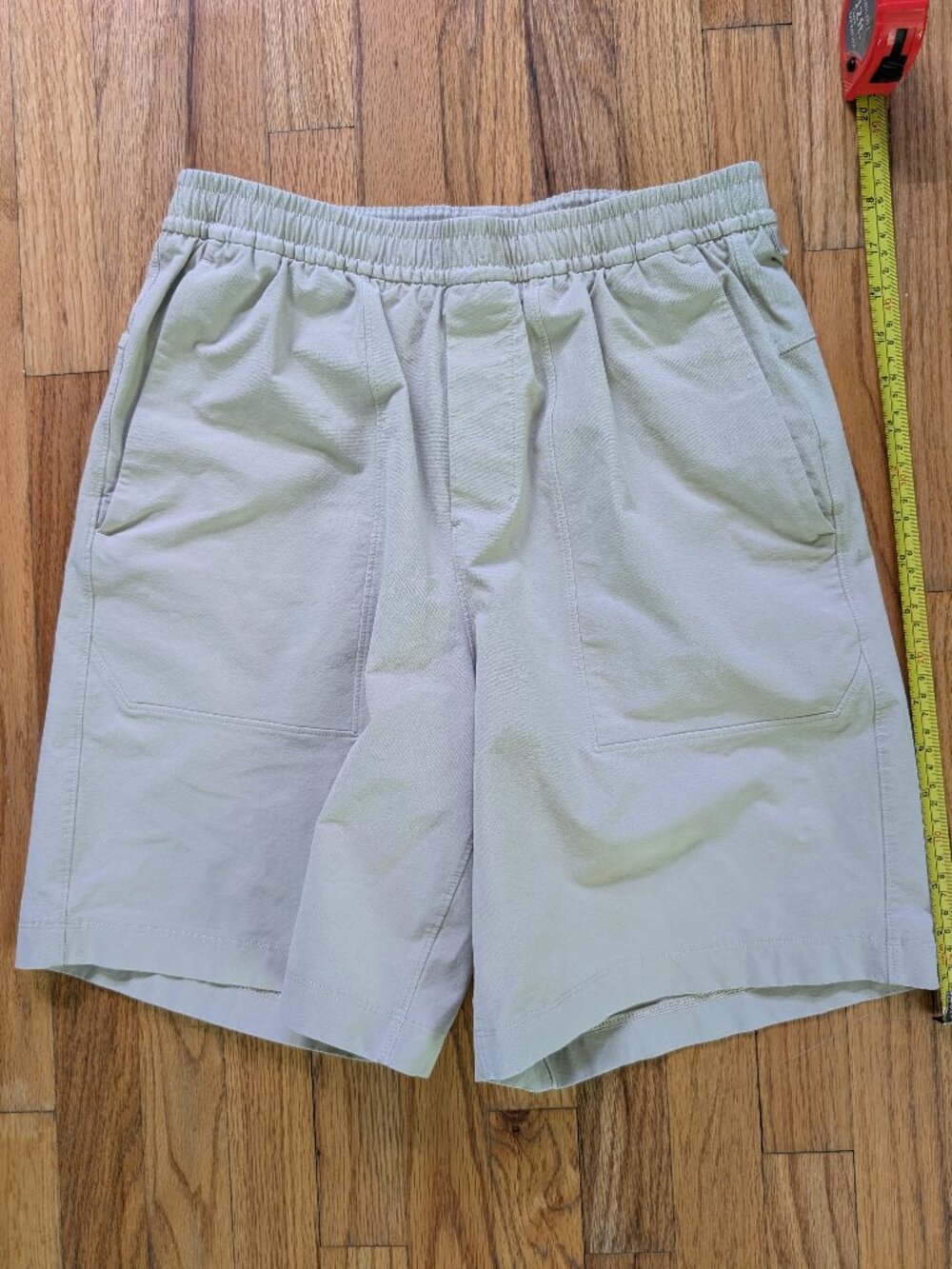 Lululemon | Men's Athletic Drawstring Shorts with zipper pockets